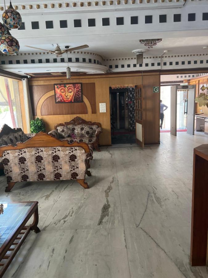 Hotel Krone A Family Hotel Near Igi Airport Delhi نيودلهي المظهر الخارجي الصورة