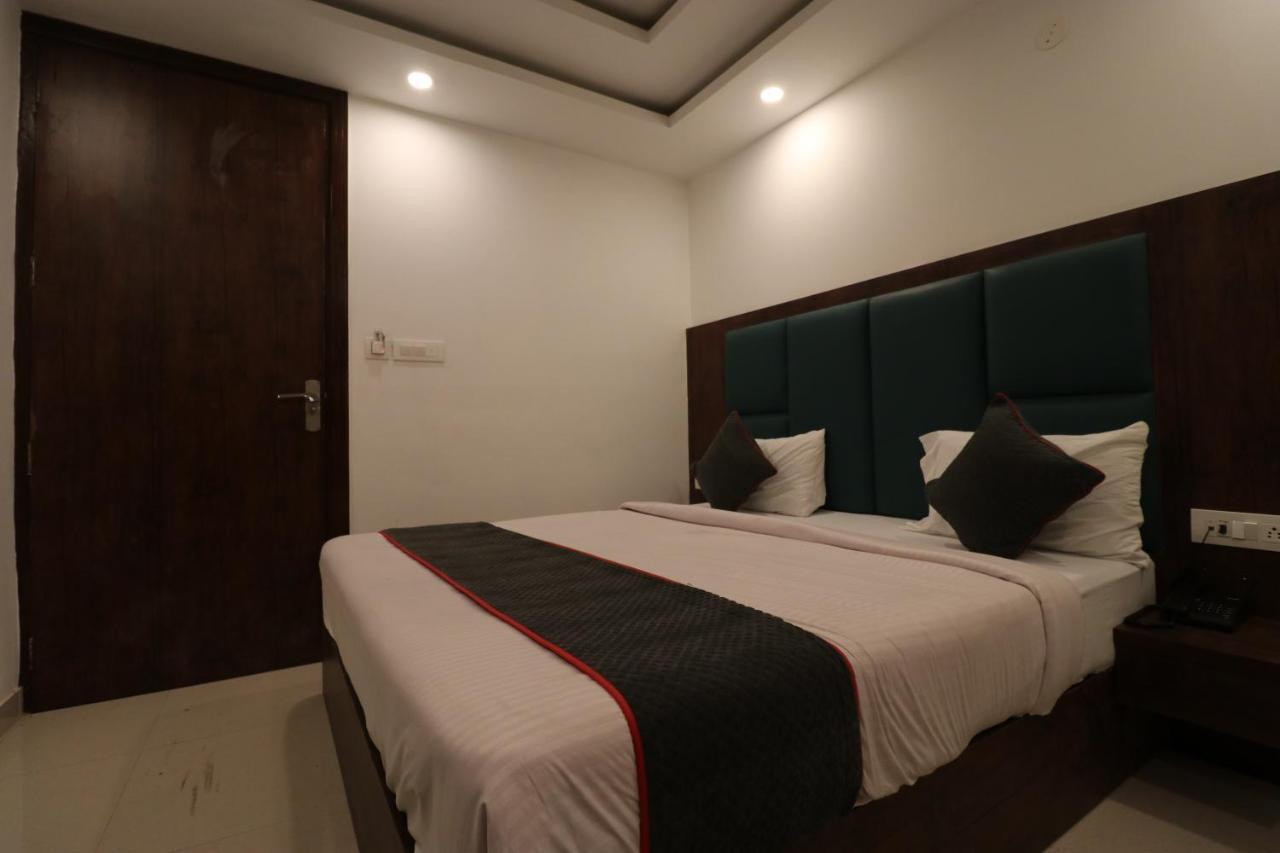 Hotel Krone A Family Hotel Near Igi Airport Delhi نيودلهي المظهر الخارجي الصورة