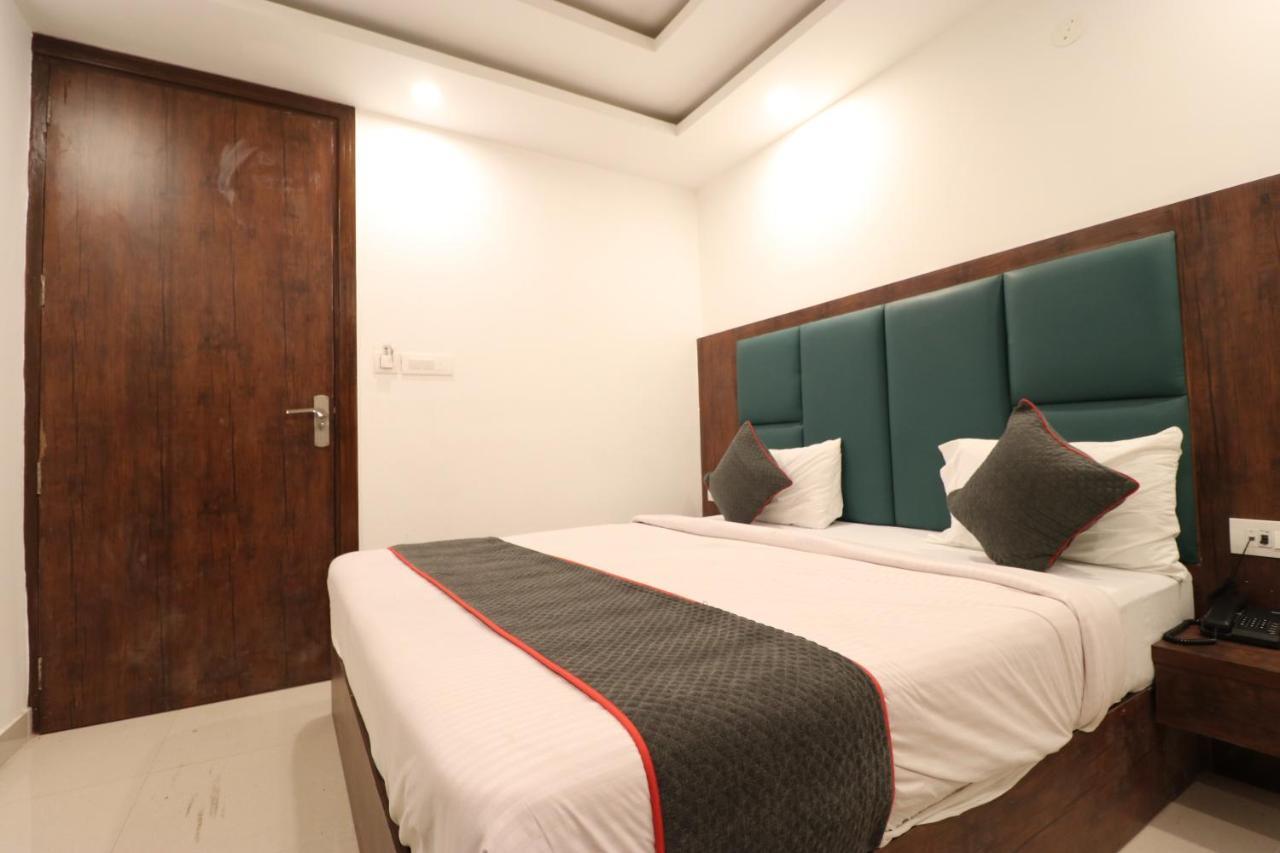Hotel Krone A Family Hotel Near Igi Airport Delhi نيودلهي المظهر الخارجي الصورة