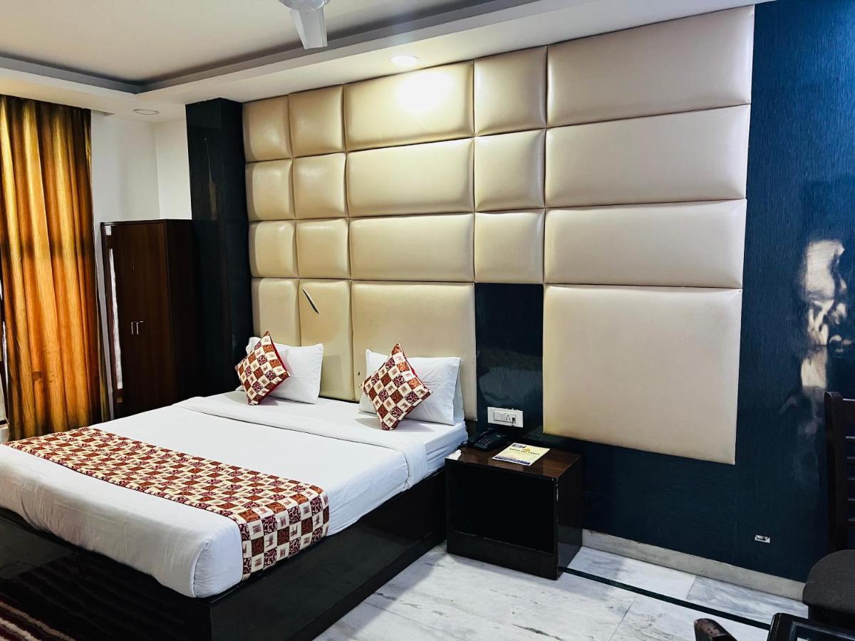 Hotel Krone A Family Hotel Near Igi Airport Delhi نيودلهي المظهر الخارجي الصورة